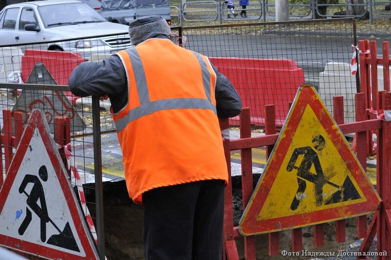 В Кургане ремонт коллектора на улице Фарафонова продлят из-за новой аварии