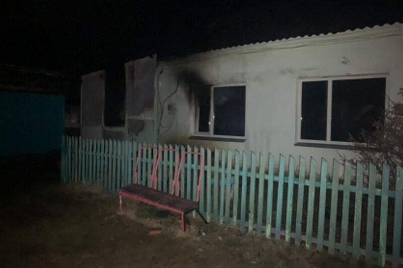 В Зауралье при пожаре погибли двое детей