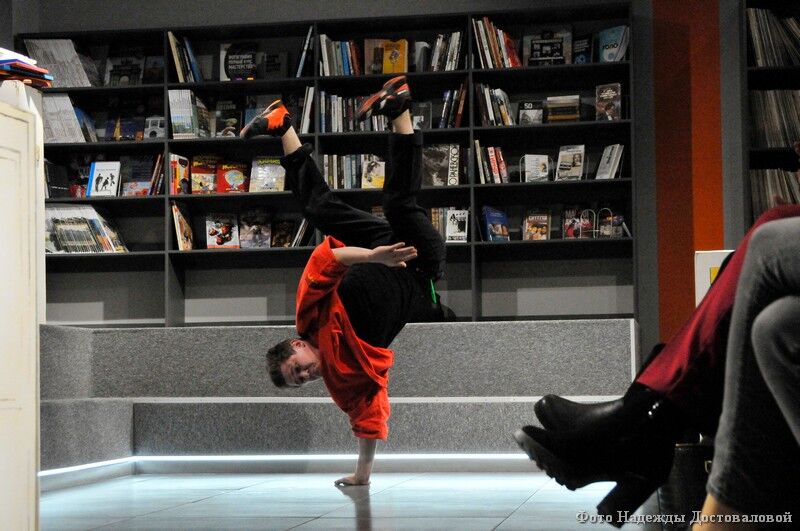 Проект [НЕ]рядом: открыта запись на шестой интенсив для подростков