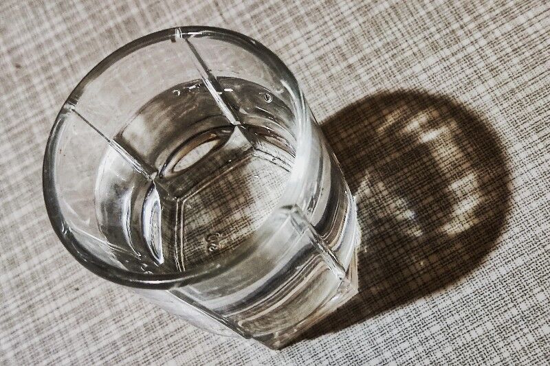 Губернатор Курганской области Вадим Шумков просит зауральцев не пить гадость «из-под полы»