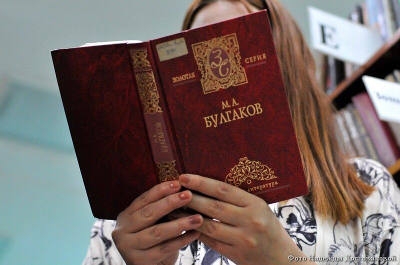 Читать становится модно