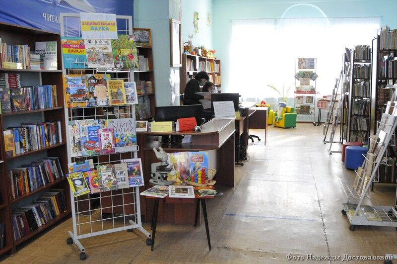 Потанинка соберет книги для библиотек в Половинском и Шатровском округах