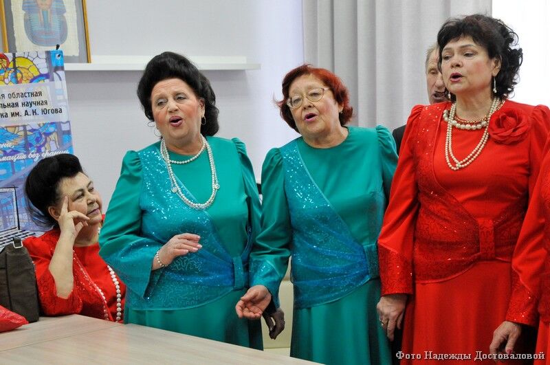 В Кургане народный коллектив «Рябинушка» отметил 20-летие