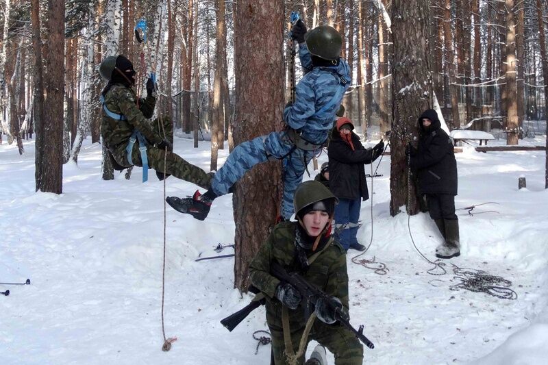 В Кургане в честь погибших офицеров СОБР провели «Февральский штурм»