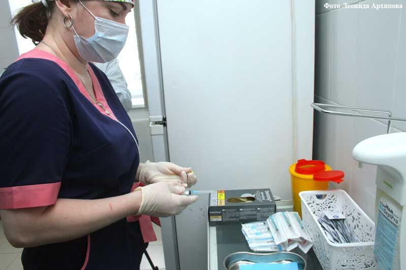 657 зауральских подростков поставили прививку от COVID-19