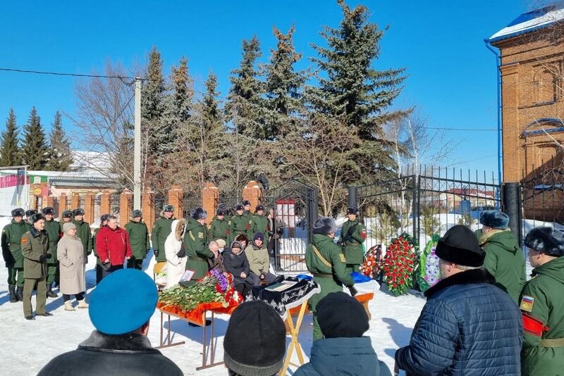 В Кетовском районе простились с двумя земляками, погибшими в ходе спецоперации на Украине