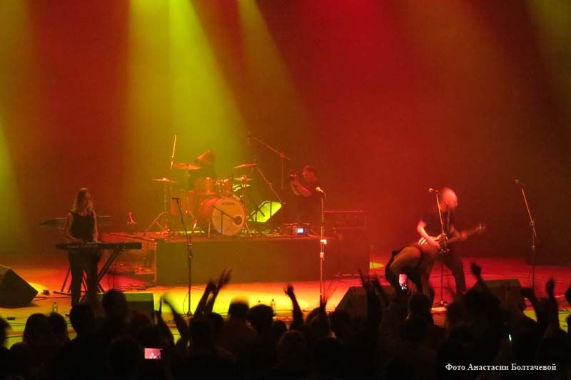 На первое в Кургане трибьют-шоу «CoverROCK» пришло больше тысячи зрителей