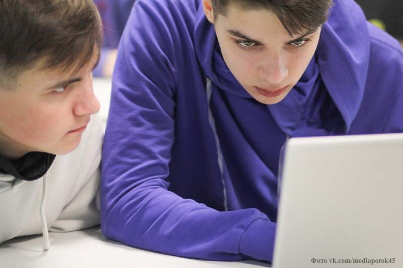 В России начался новый нацпроект «Молодёжь и дети»