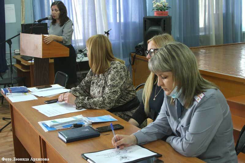 Курганским выпускникам объяснили, как они могут поступить в вуз или колледж