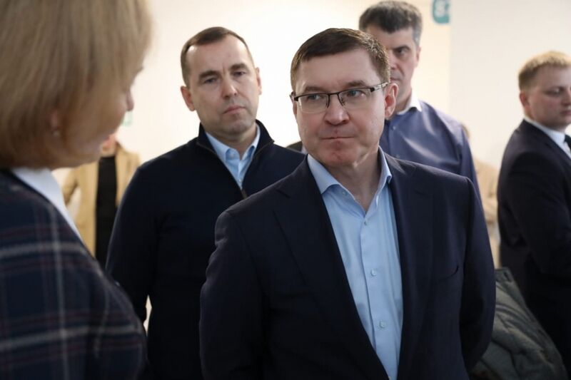 Полпред Владимир Якушев посетил Шадринскую поликлинику