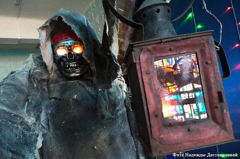 В «БиблиоСумерки» курганцы увидели сокровища главной библиотеки Курганской области