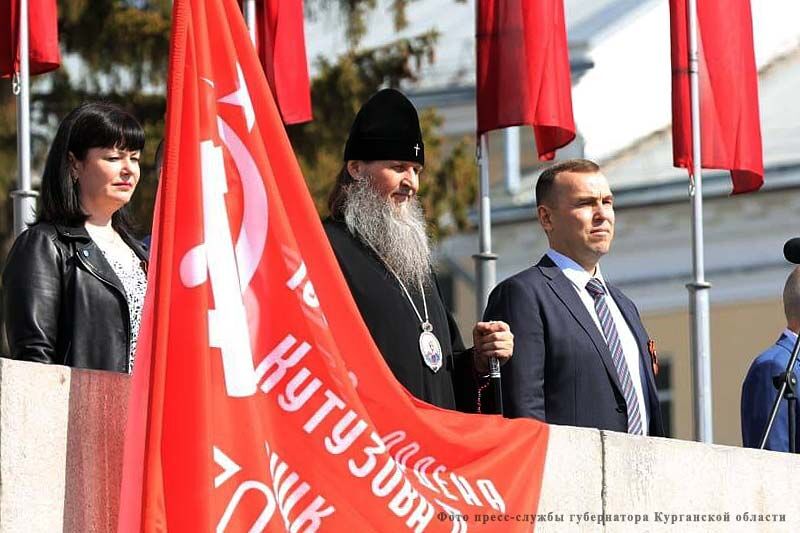 Губернатор Вадим Шумков поздравил жителей Курганской области с Днём Победы