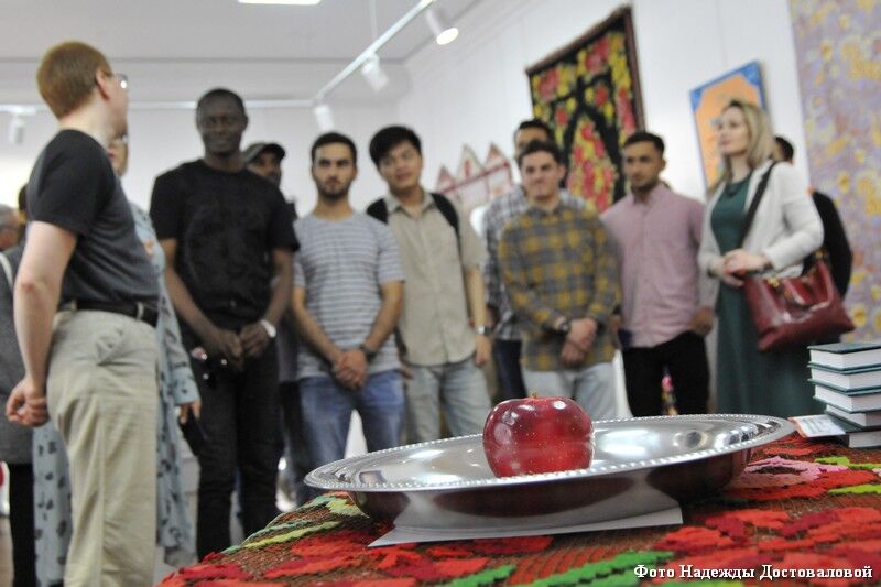 В Кургане открылась выставка «Сказки Шадринского края»