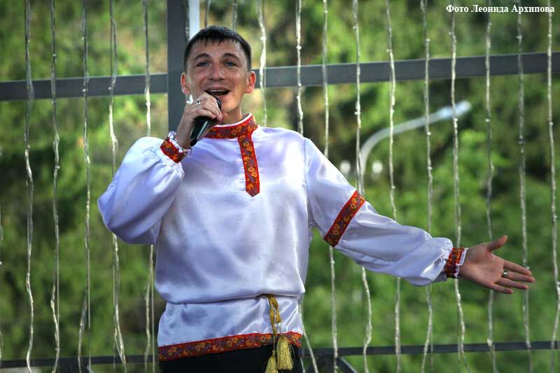 Библиотека имени Короленко предлагает курганцам отметить День ромашек и праздник Ивана Купала