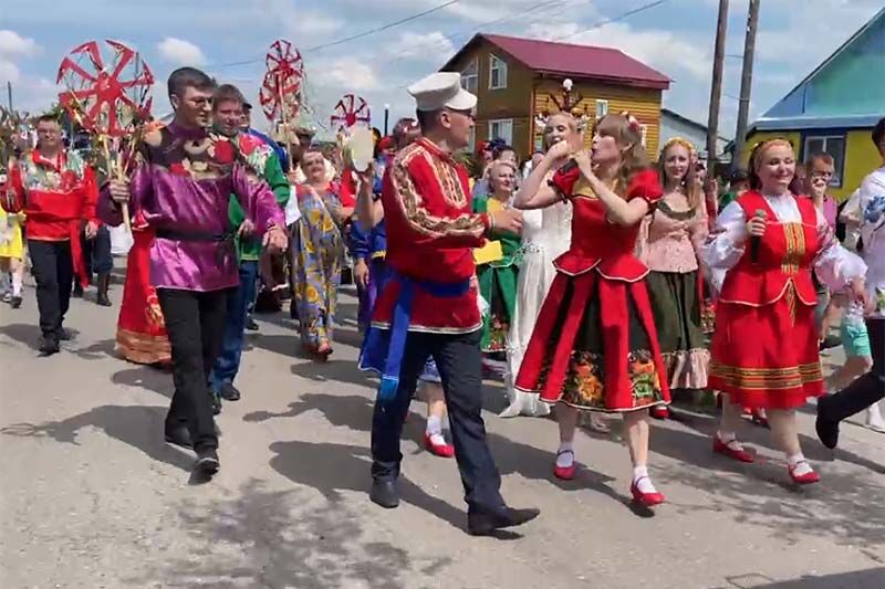 Началась трансляция с этнофестиваля «Купала» из Частоозерья