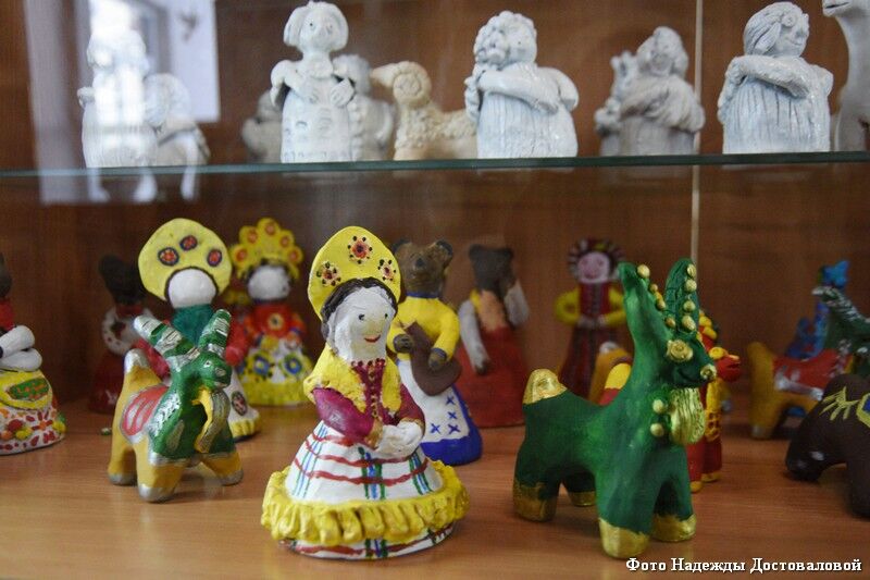 «Живая керамика»: курганцы с ментальными нарушениями выставили свои изделия