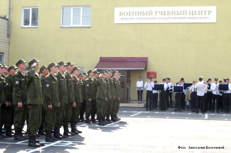 В российских вузах появятся 16 новых военных учебных центров