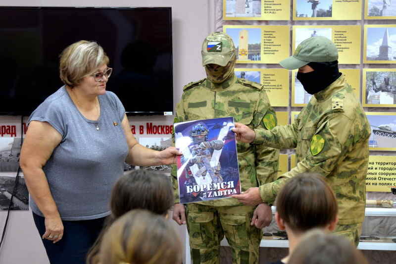 Курганские спецназовцы поблагодарили школьников за трогательные письма