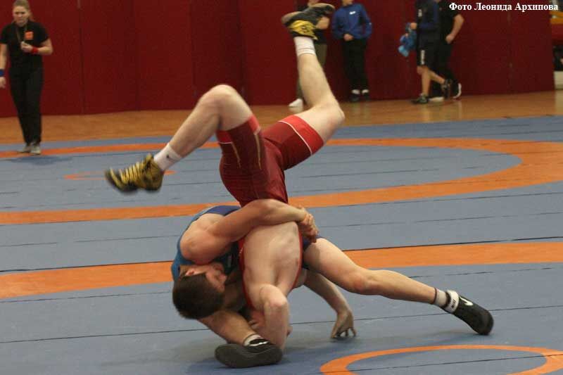 Зауральские борцы преуспели во всероссийском турнире