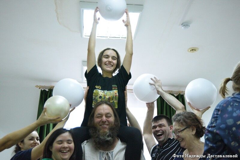 Курганская школа «Инклюзион» набирает театральных волонтеров