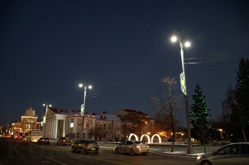 В Кургане строят новые линии освещения в Рябково и Малое Чаусово
