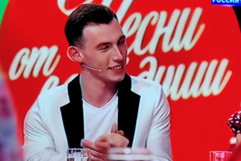 Пациент Центра Илизарова спел в шоу Андрея Малахова