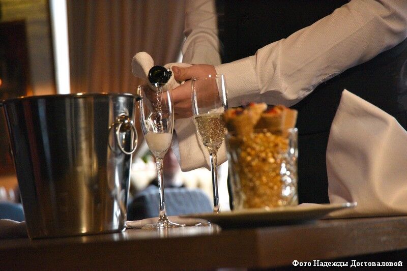 Как вернуть деньги за оплаченный столик, если передумали праздновать Новый год в кафе