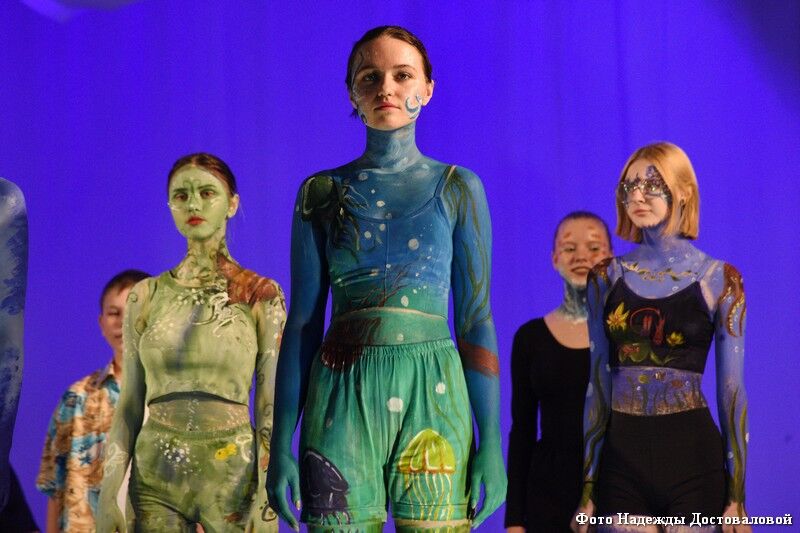 В Кургане прошёл региональный фестиваль боди-арта «Море красок»