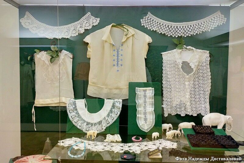 В Кургане открылась выставка «Дамские штучки»