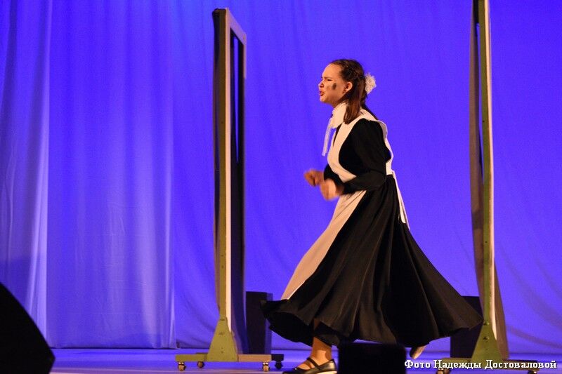 Театральная весна