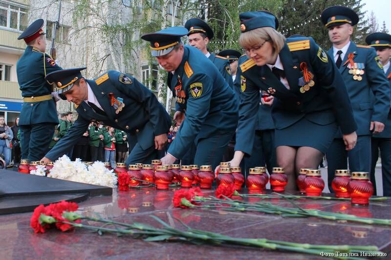 В Кургане прошла акция «Свеча Победы»