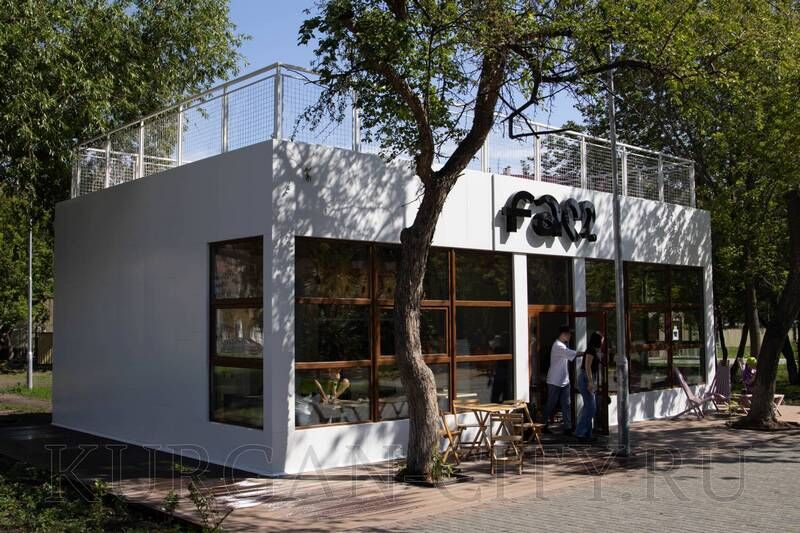 В Кургане открыли кафе в горсаду