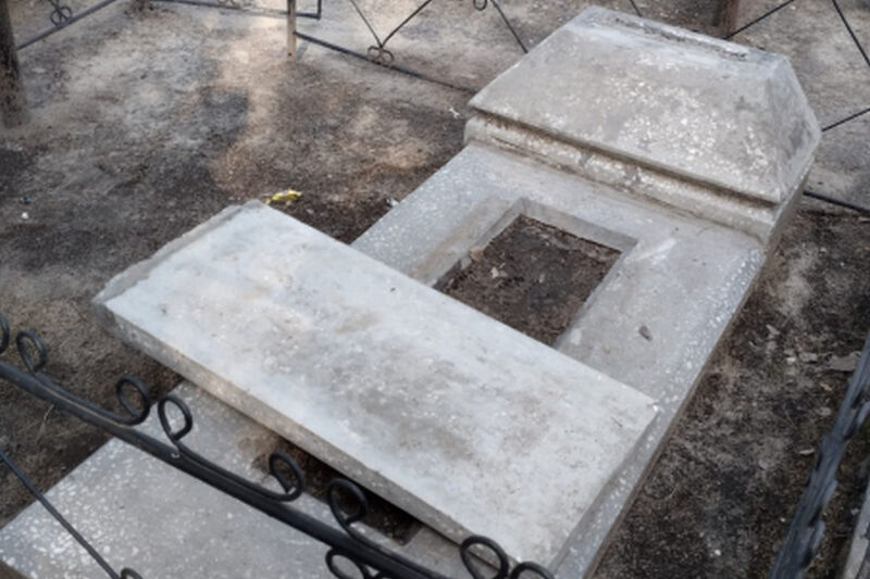 Судимый зауралец надругался над могилой