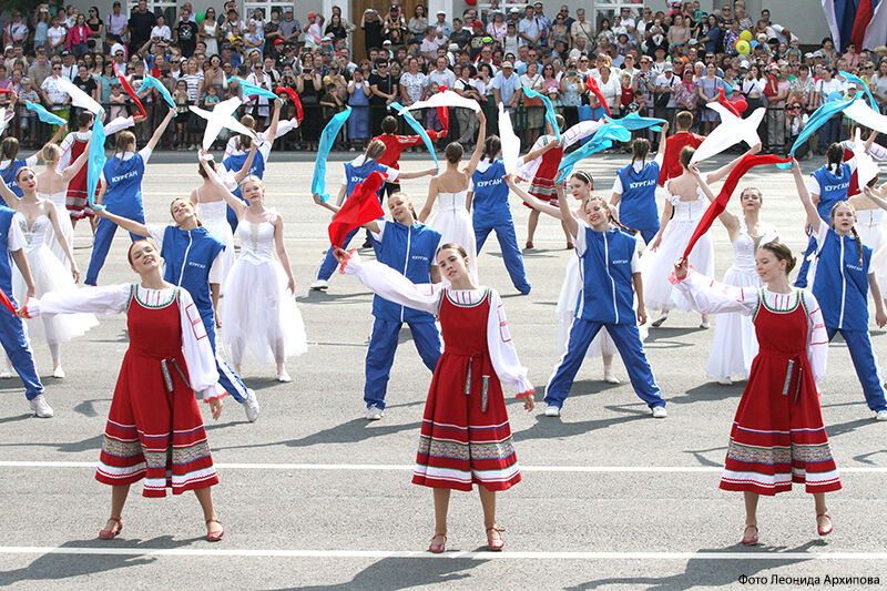 Курганцев поздравляют с Днем города
