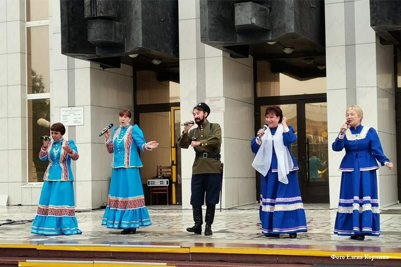 На Троицкой площади отметили Ореховый Спас