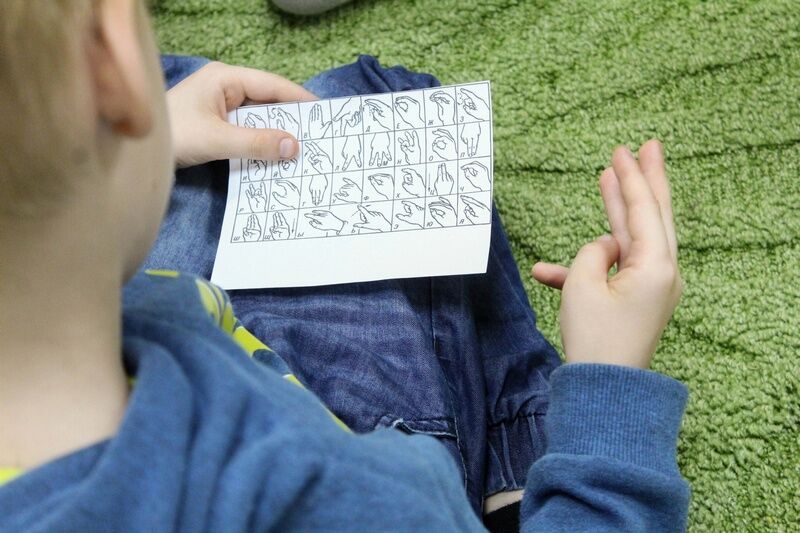 Курганцев приглашают на марафон русского жестового языка