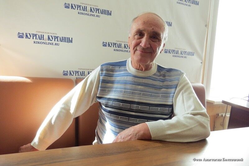 В Кургане заслуженный тренер России по настольному теннису отмечает 80 лет