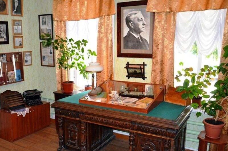 Крестная дочь Бунина жила в Кургане в заводском общежитии