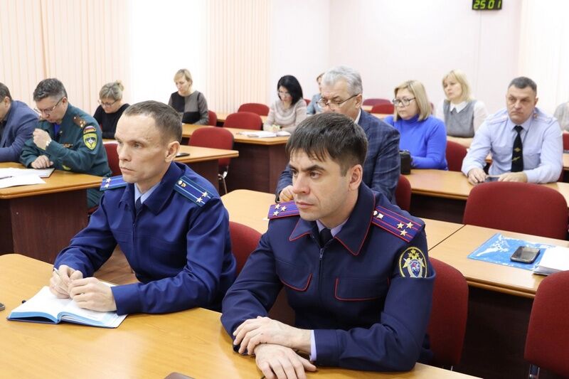 В Кургане не выявили повреждений несущих конструкций 17-этажек, из которых эвакуировали жильцов