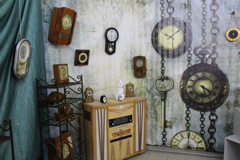 В курганской «Репке» открылась выставка по мотивам сказок Кэрролла