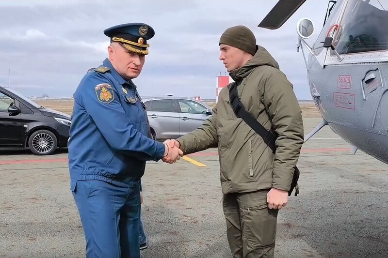 Министр МЧС России проверил, как укреплена дамба в Кургане