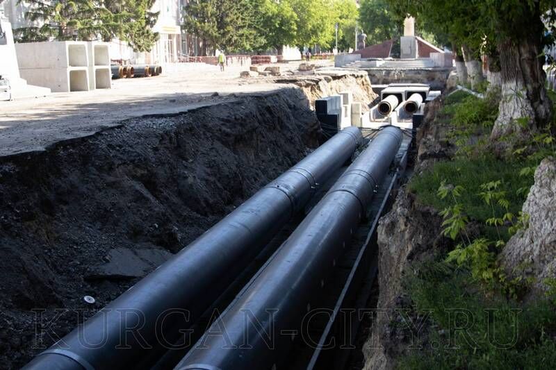 В Кургане ведется масштабный ремонт тепловых сетей на улице Пушкина