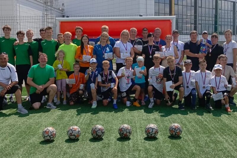 В Кургане прошли семейные футбольные состязания