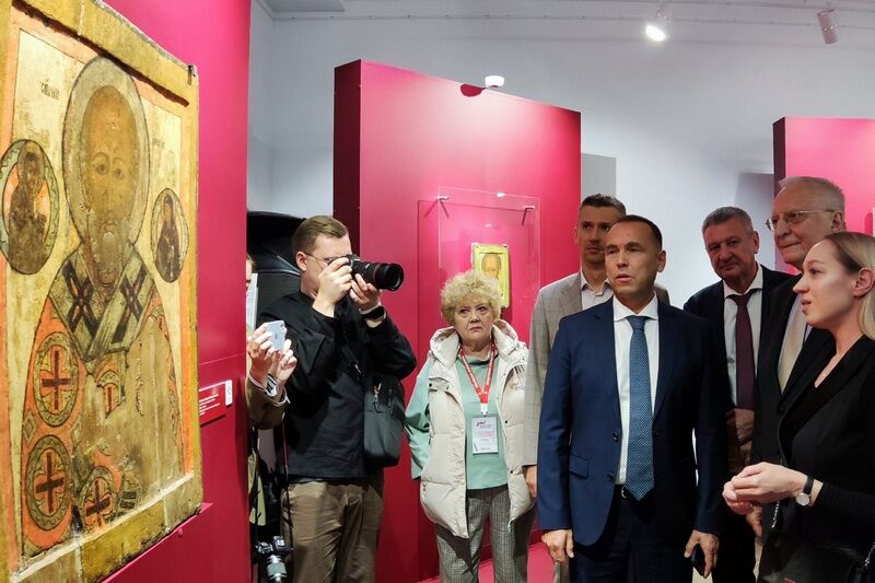 В Кургане открылась выставка с иконами Николая Чудотворца