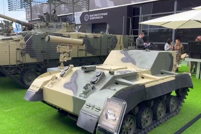 Курганмашзавод разработал сухопутного дрона-разведчика