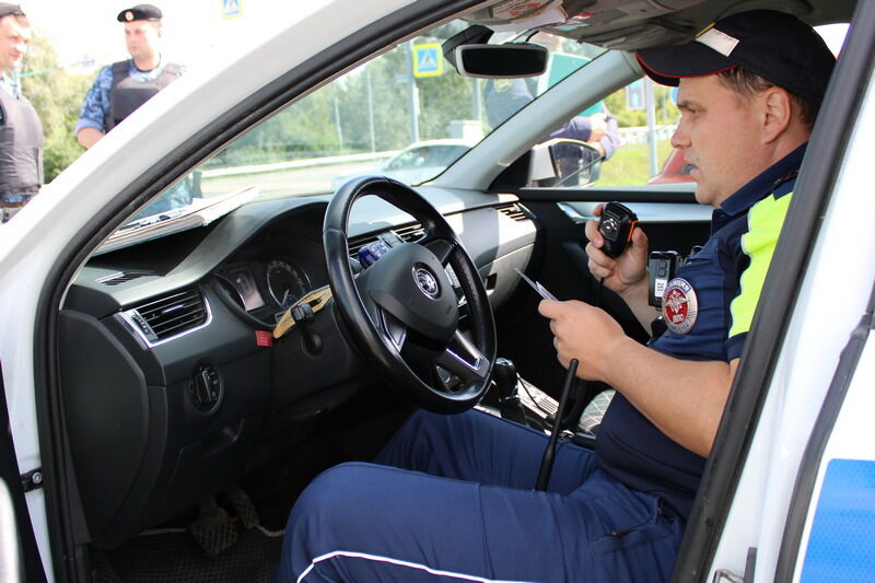 На зауральской трассе полицейские устроили погоню за нетрезвой девушкой-водителем