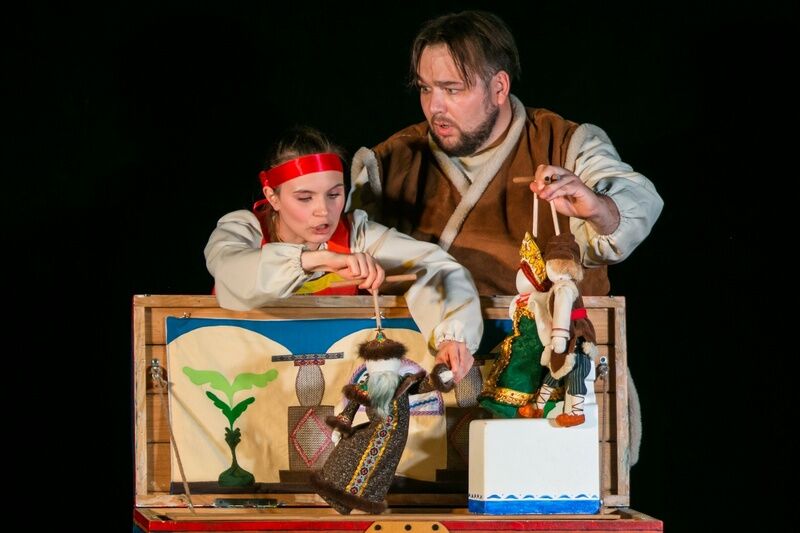 «По щучьему веленью»: в Кургане сказку театра кукол «Гулливер» увидели первые зрители