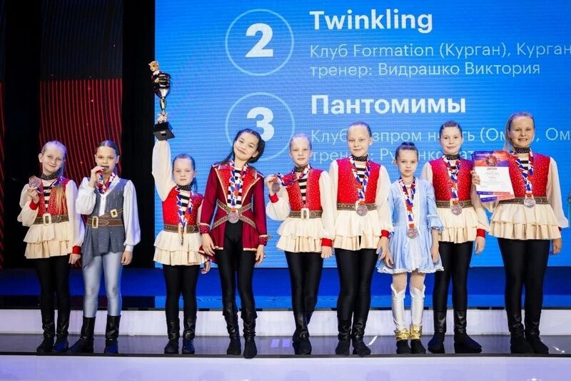 Курганцы завоевали медали соревнований по акробатическому рок-н-роллу