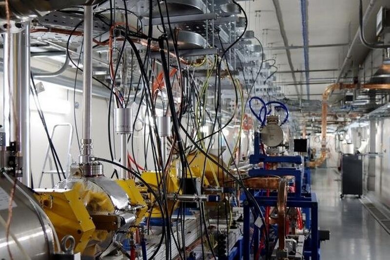 Отечественный линейный ускоритель для уникальных исследований запустили в Новосибирской области