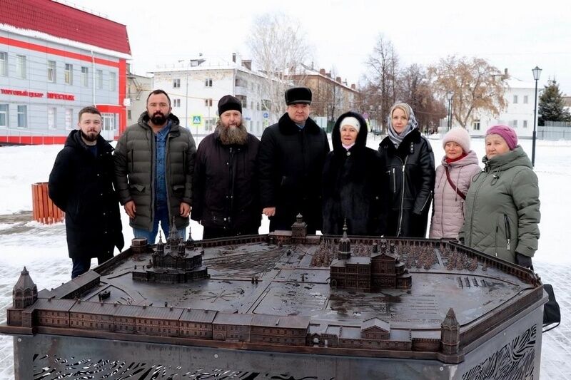 В Зауралье создали бронзовый макет крупнейшего исторического памятника региона